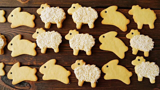 Najlepsze ciastka na Wielkanoc – proste przepisy i pomysły na świąteczne słodkości Najlepsze ciastka na Wielkanoc – proste przepisy i pomysły na świąteczne słodkości