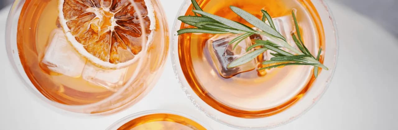 Jak zrobić mrożoną herbatę Lipton, by zachwycić smakiem i orzeźwieniem