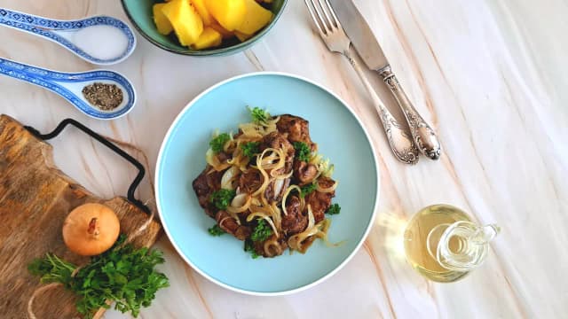 Najlepsze przyprawy do wątróbki – jak przyprawić, by smakowała idealnie Najlepsze przyprawy do wątróbki – jak przyprawić, by smakowała idealnie