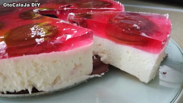 Jak wzbogacić sernik na zimno Gellwe? Co dodać dla lepszego smaku Jak wzbogacić sernik na zimno Gellwe? Co dodać dla lepszego smaku
