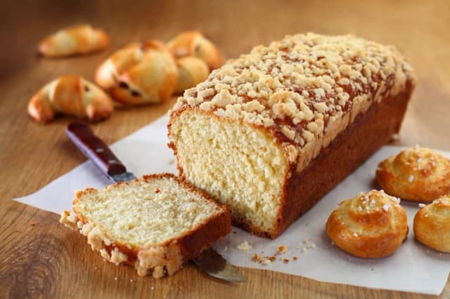 Proste przepisy na ciasto drożdżowe z mrożonego ciasta – oszczędź czas i wysiłek Proste przepisy na ciasto drożdżowe z mrożonego ciasta – oszczędź czas i wysiłek