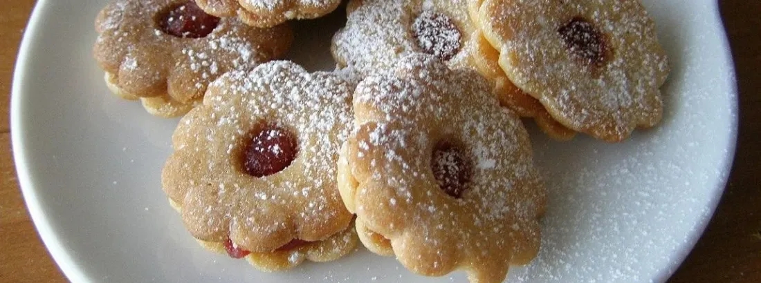 Jak przechowywać kruche ciastka, aby nie straciły świeżości?